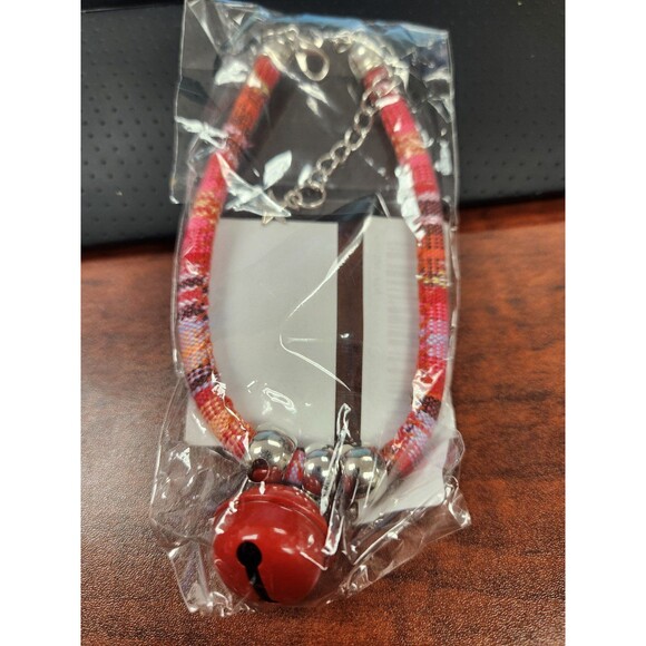 Adjustable Comfort Cat Collar with Bell - Picture 4 of 4